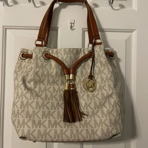SOLD Michael Kors tote bag